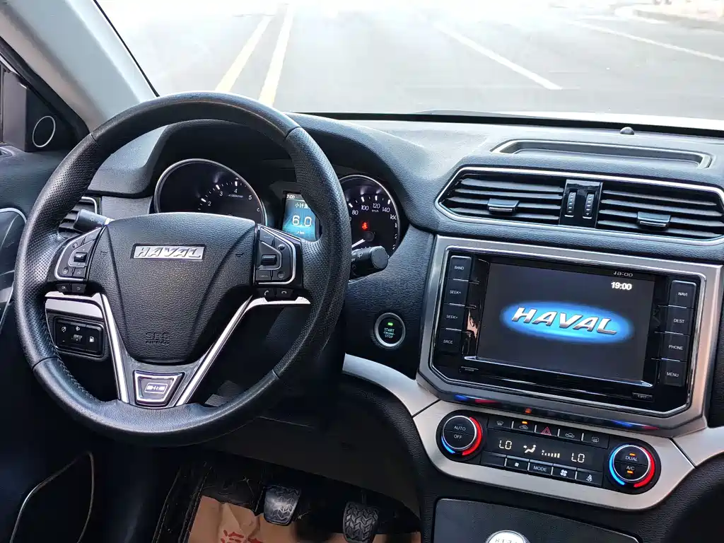 Haval H6 Coupe 2017 — фото 9