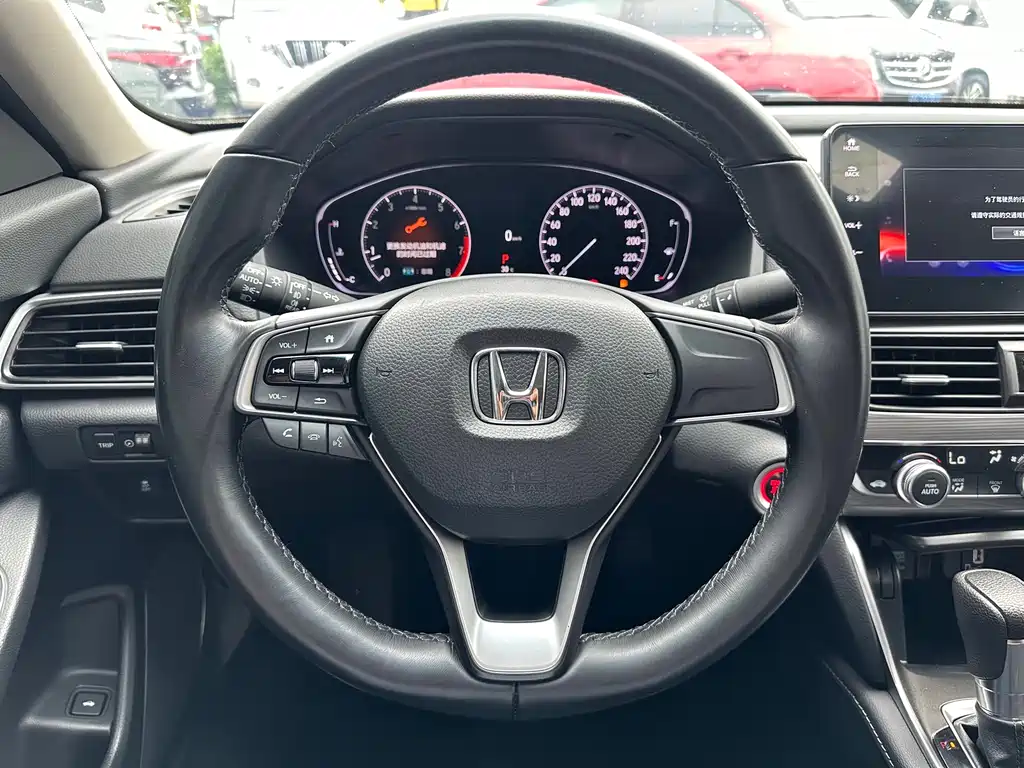 Honda Accord 2022 — фото 18