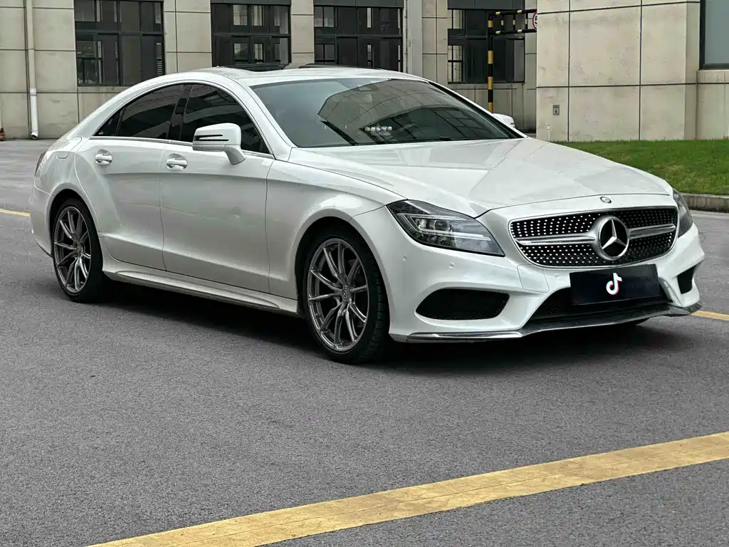 Mercedes-Benz CLS 2015 — фото 15