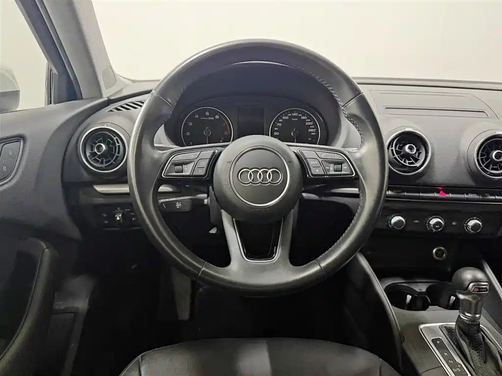 Audi A3 2020 — фото 11