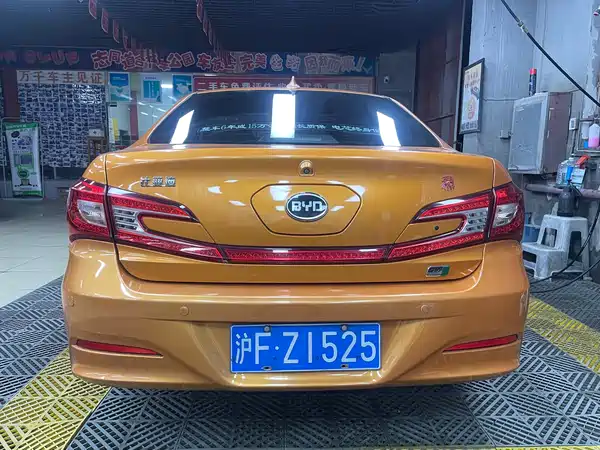 BYD Qin NEV 2015