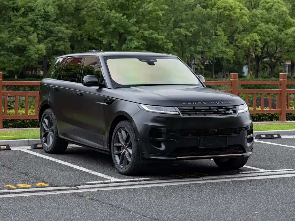 Land Rover Sport 2025 — фото 2