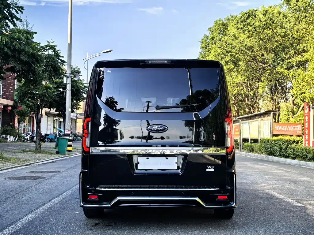 Ford Tourneo 2023 — фото 4