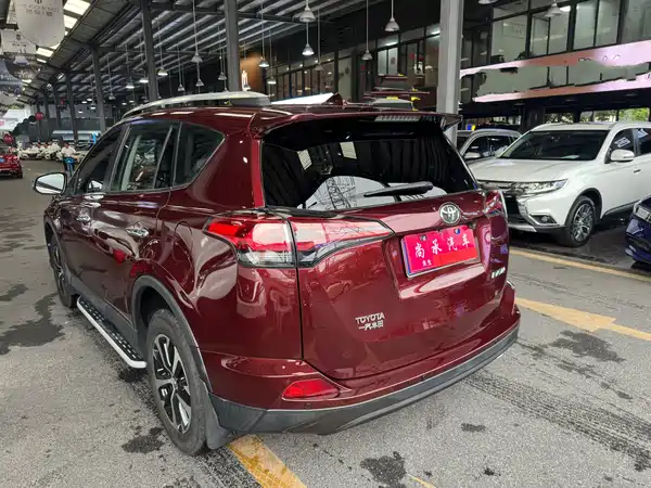Toyota RAV4 2016