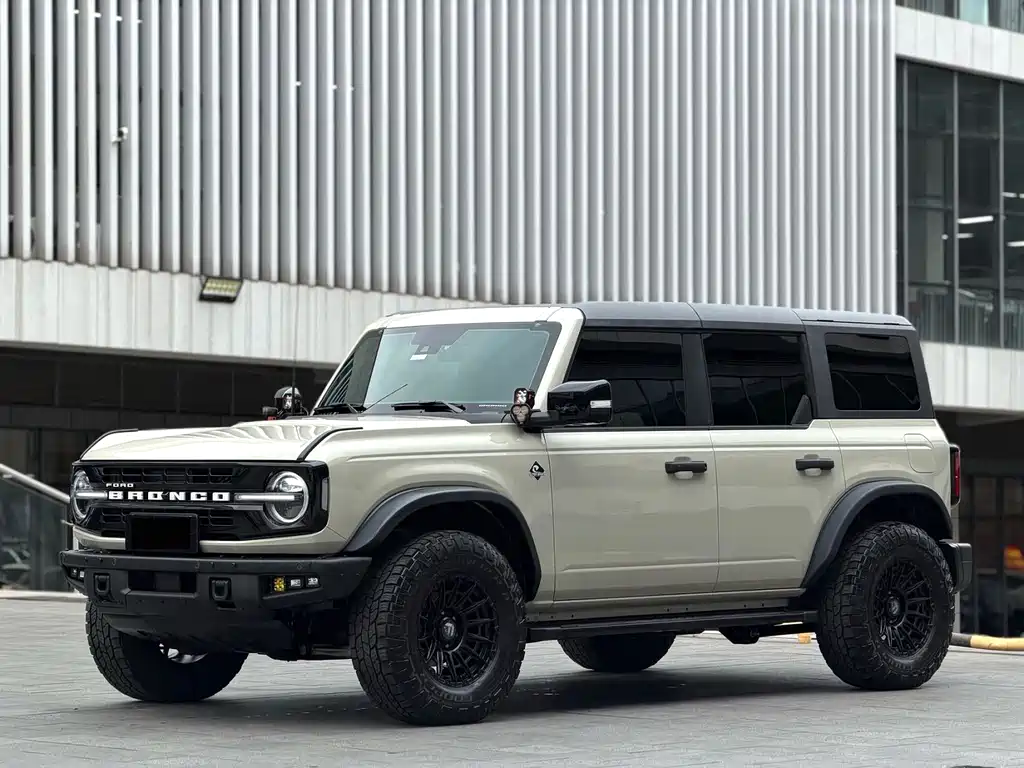 Ford Bronco 2024 — фото 1