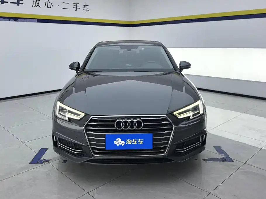 Audi A4L 2019