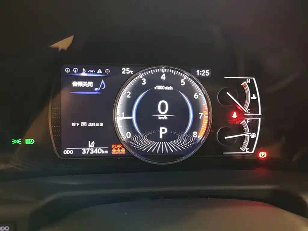 Lexus ES 2023 — фото 18