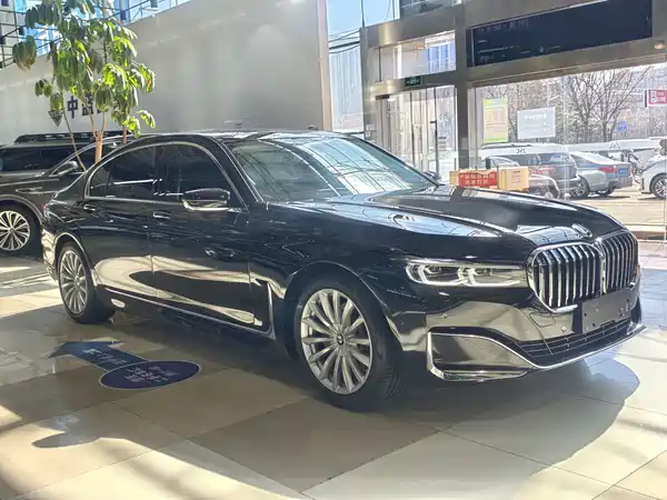 BMW 7 Series 2021