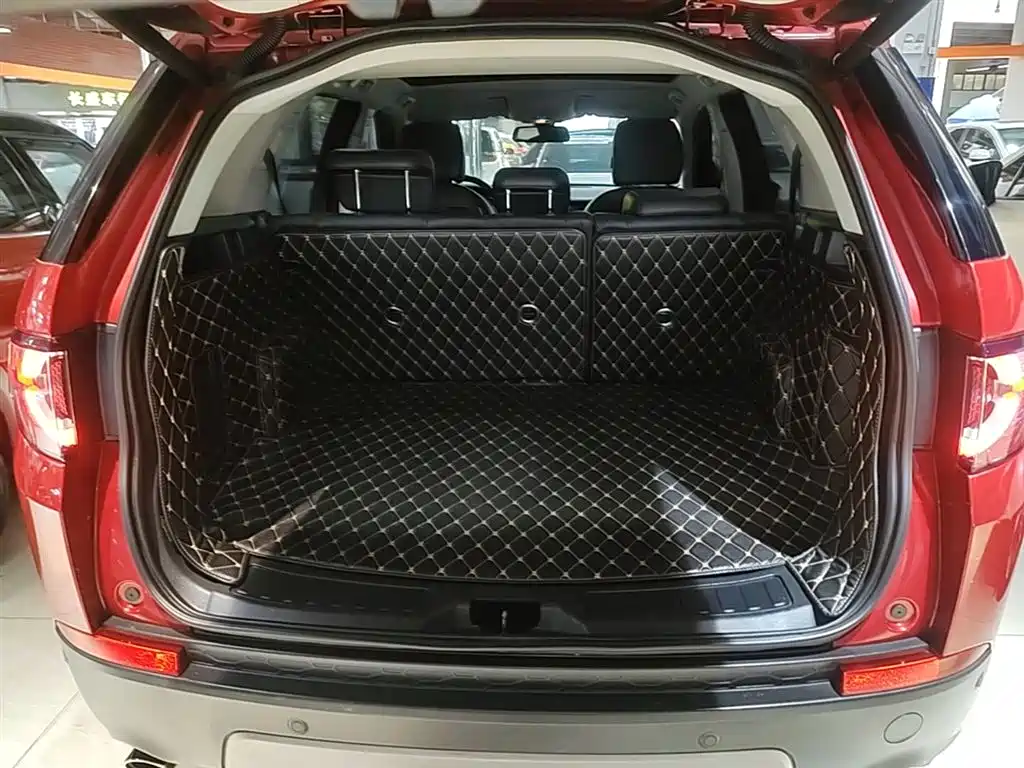 Land Rover Discovery Sport 2017 — фото 19