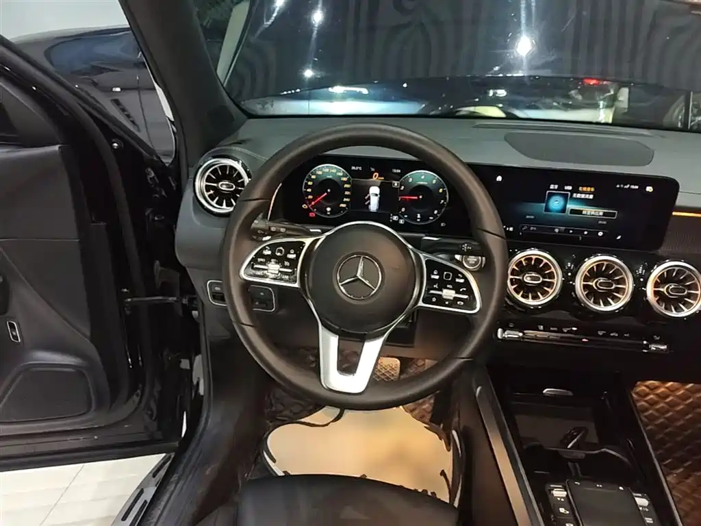 Mercedes-Benz GLB 2022 — фото 11