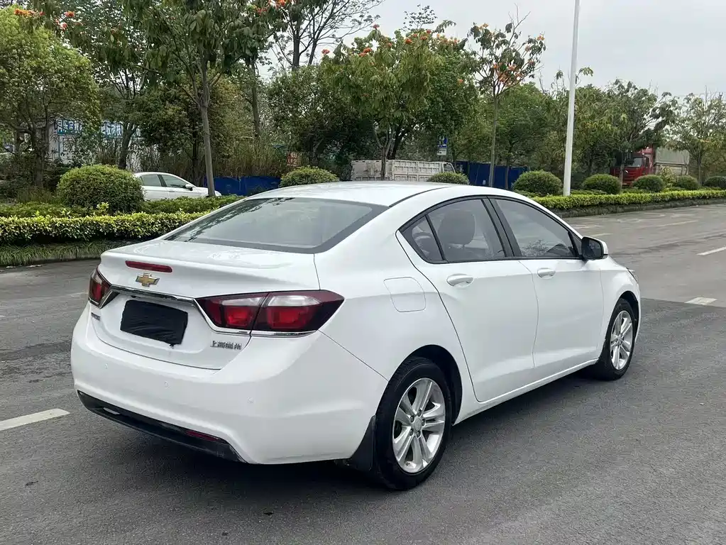 Chevrolet Cruze 2015 — фото 3