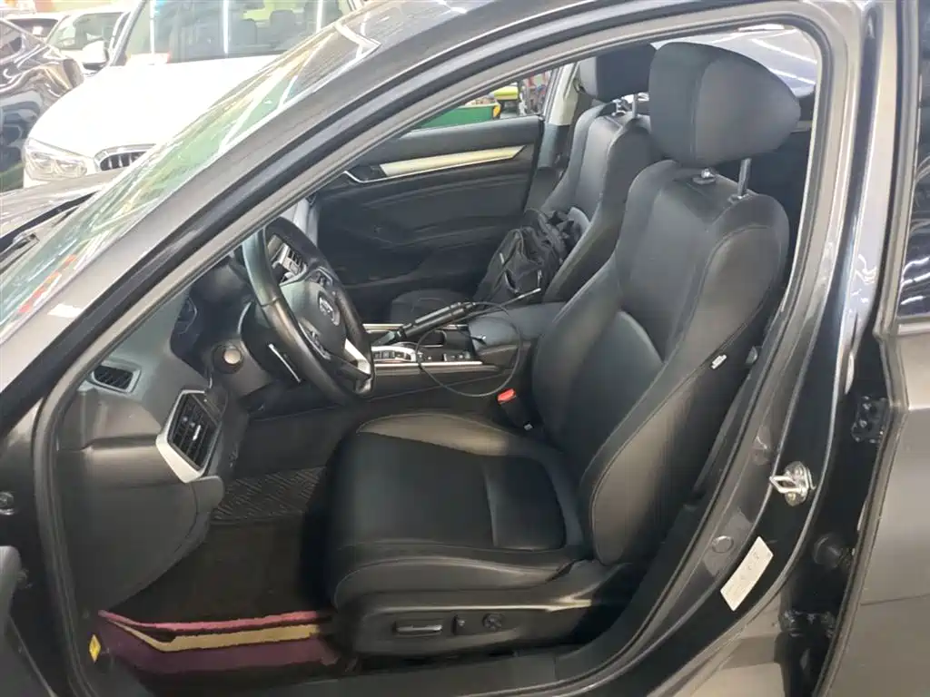 Honda Accord 2022 — фото 15