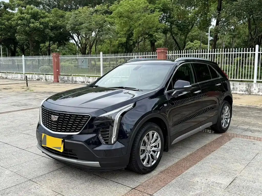 Cadillac XT4 2021 — фото 1