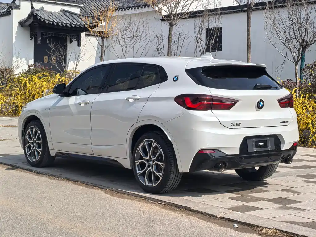 BMW X2 2022 — фото 3