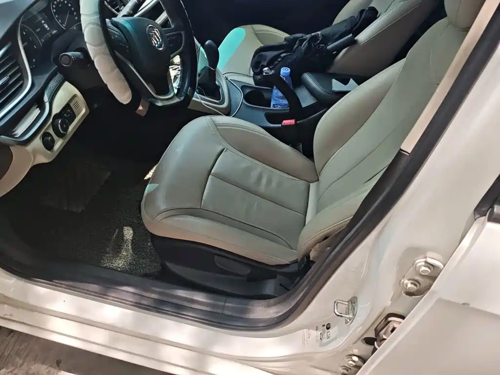 Buick Excelle 2018 — фото 12