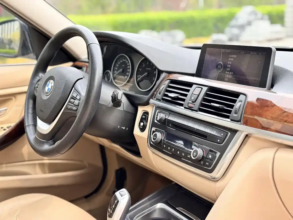 BMW 3 Series 2013 — фото 18