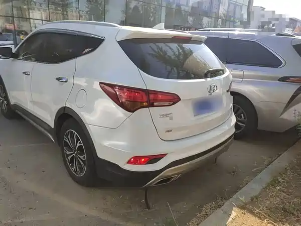 Hyundai Santa Fe 2017