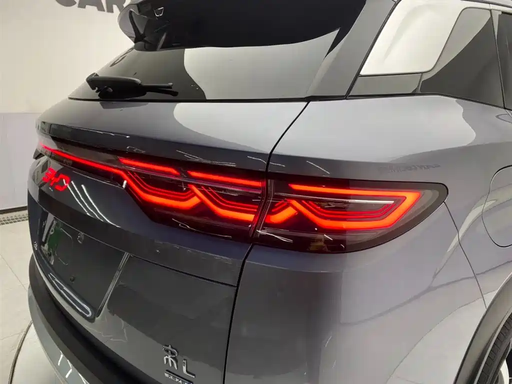 BYD L DM-i 2026 — фото 10