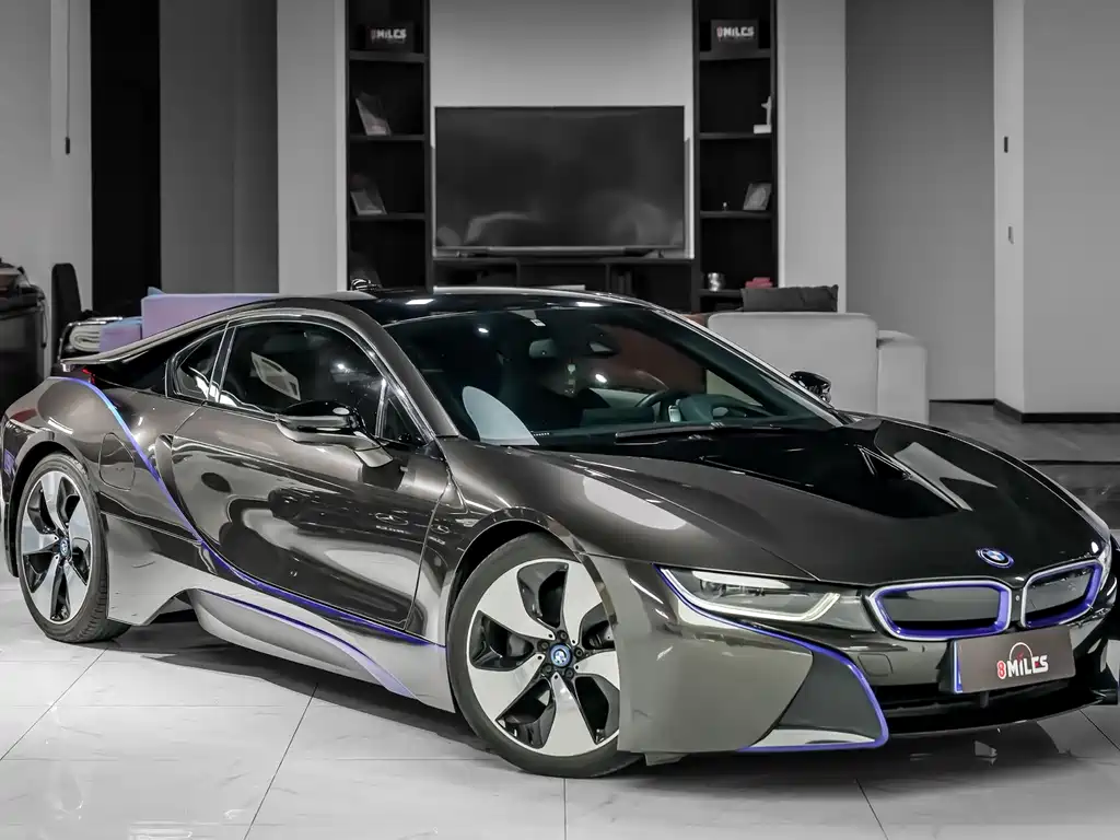 BMW i8 2017 — фото 4