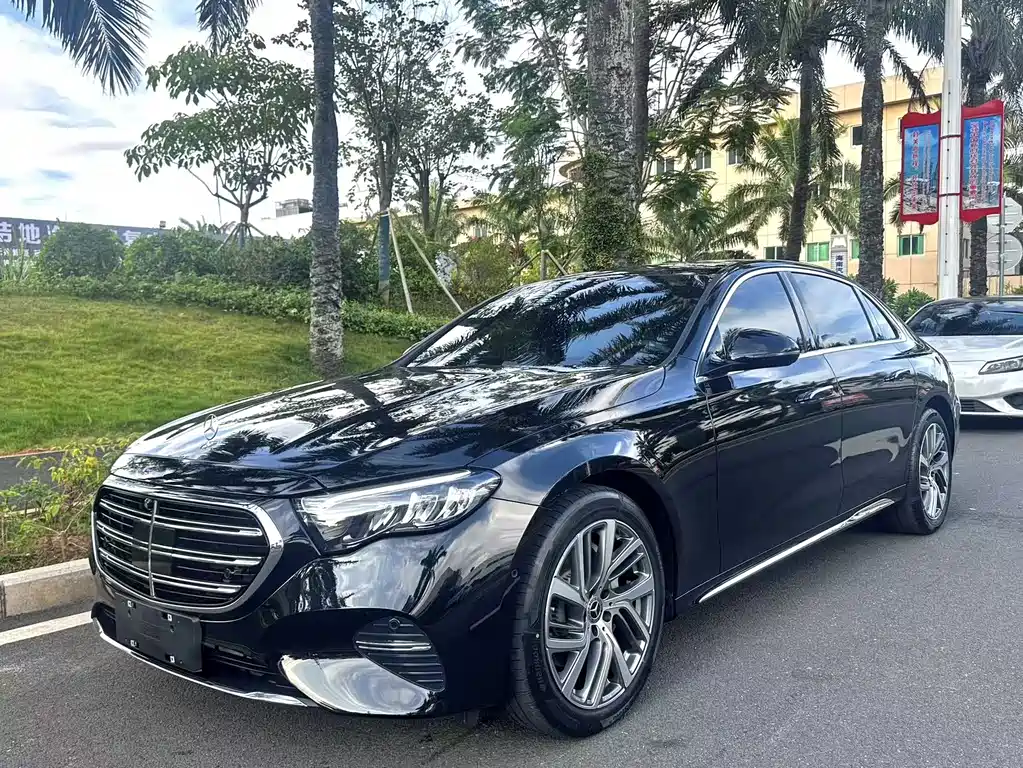 Mercedes-Benz E-Class 2025