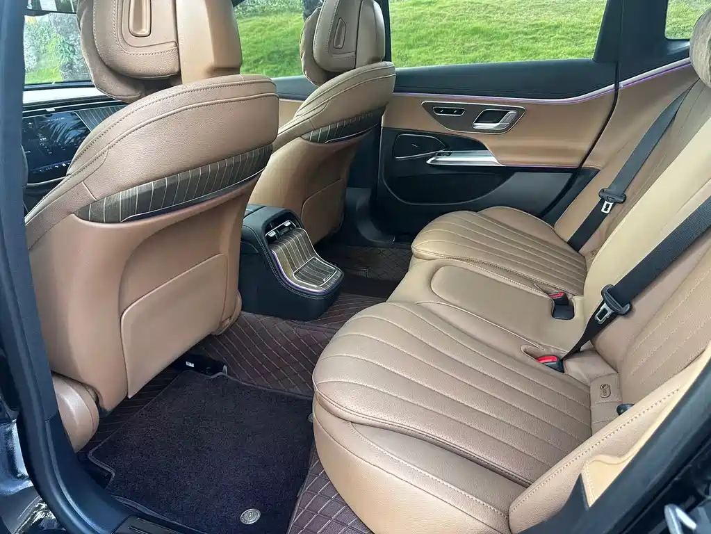 Mercedes-Benz E-Class 2025