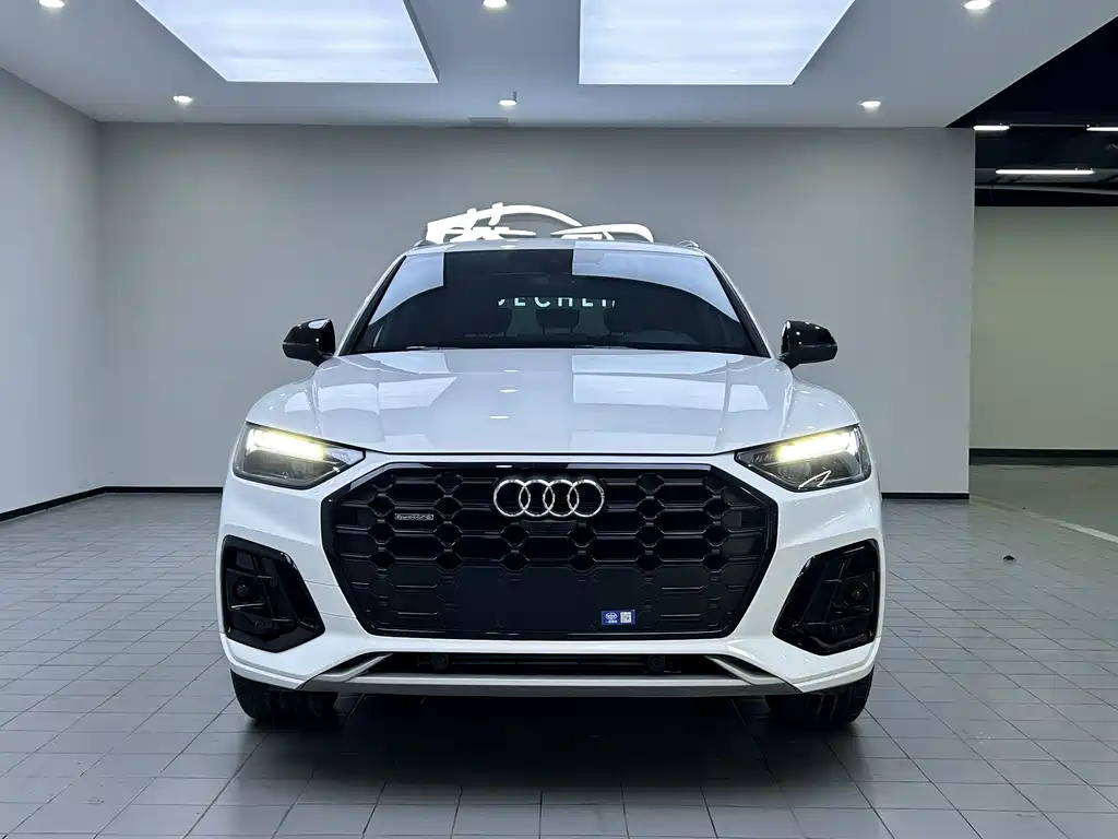Audi Q5L 2023 — фото 2