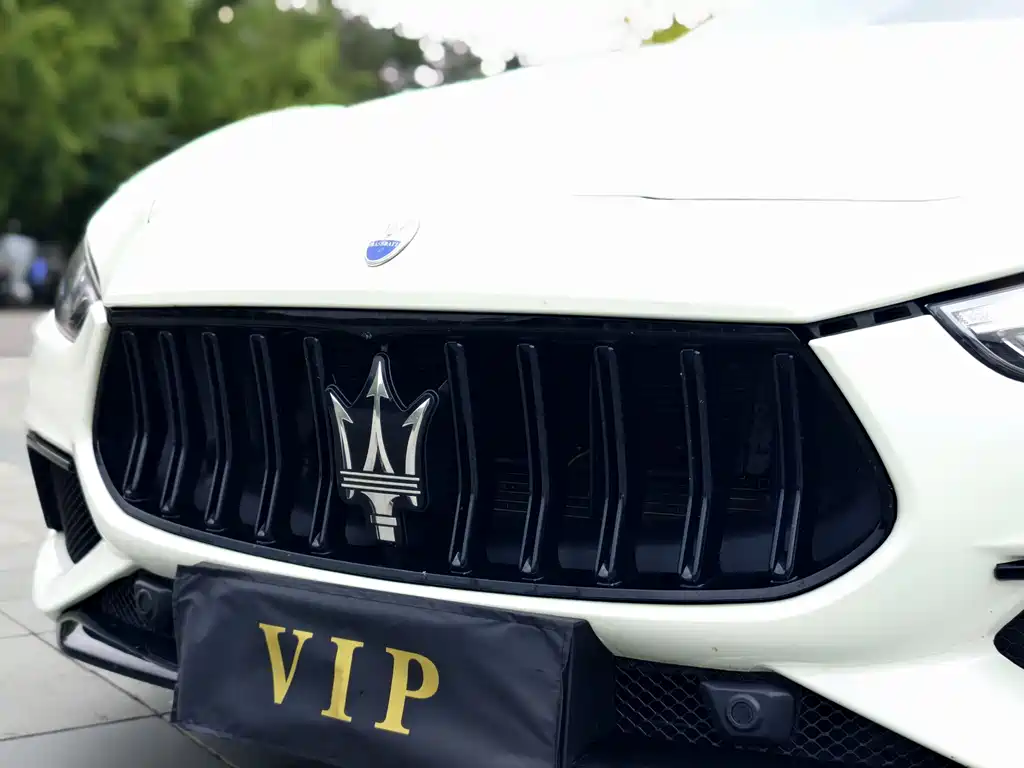Maserati Ghibli 2017 — фото 5