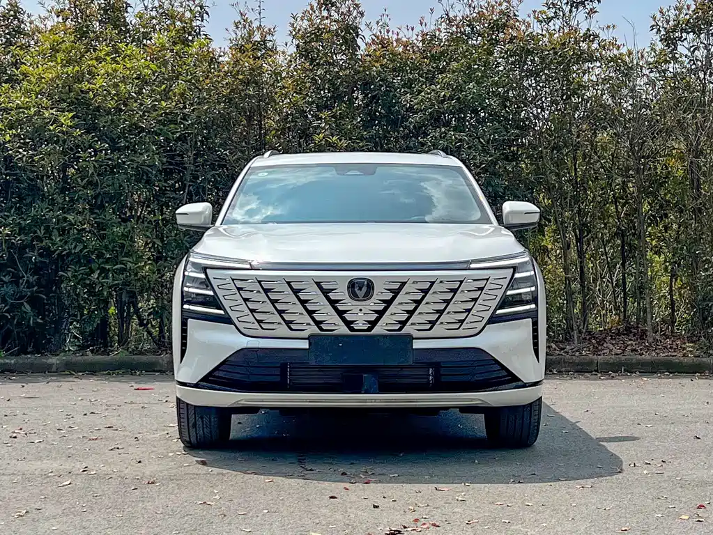 Changan CS75 PLUS 2026 — фото 2