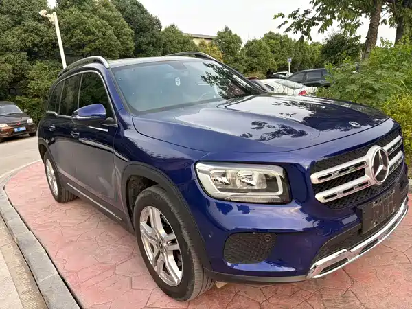 Mercedes-Benz GLB 2021