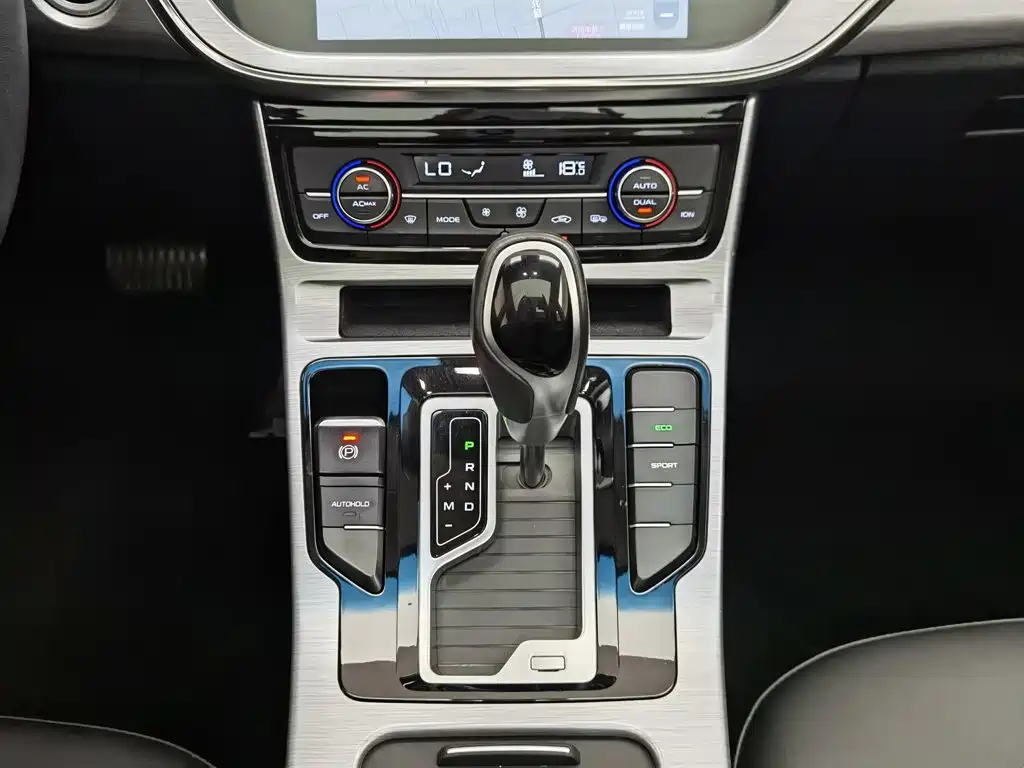 Geely Emgrand GS 2019 — фото 13