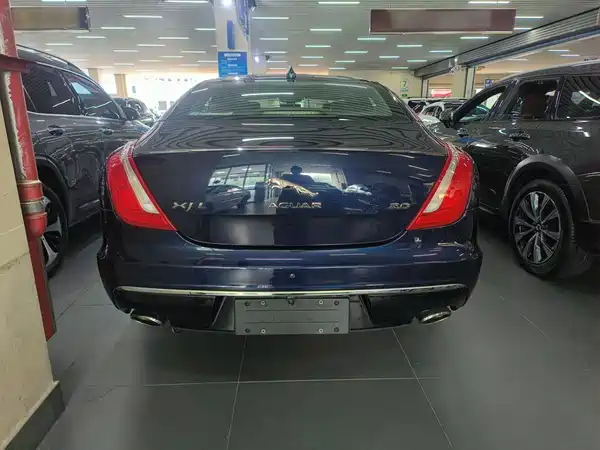 Jaguar XJ 2018