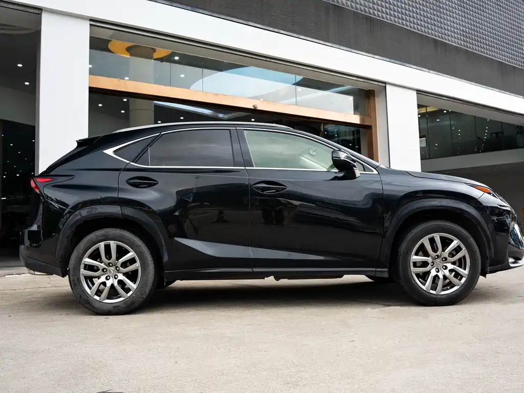 Lexus NX 2016