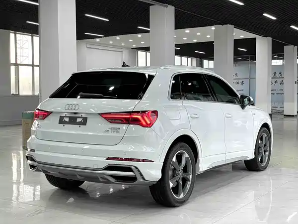 Audi Q3 2022