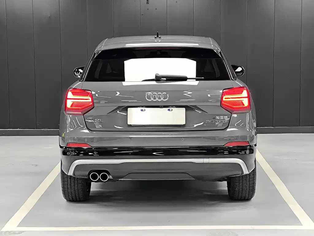 Audi Q2L 2021 — фото 15