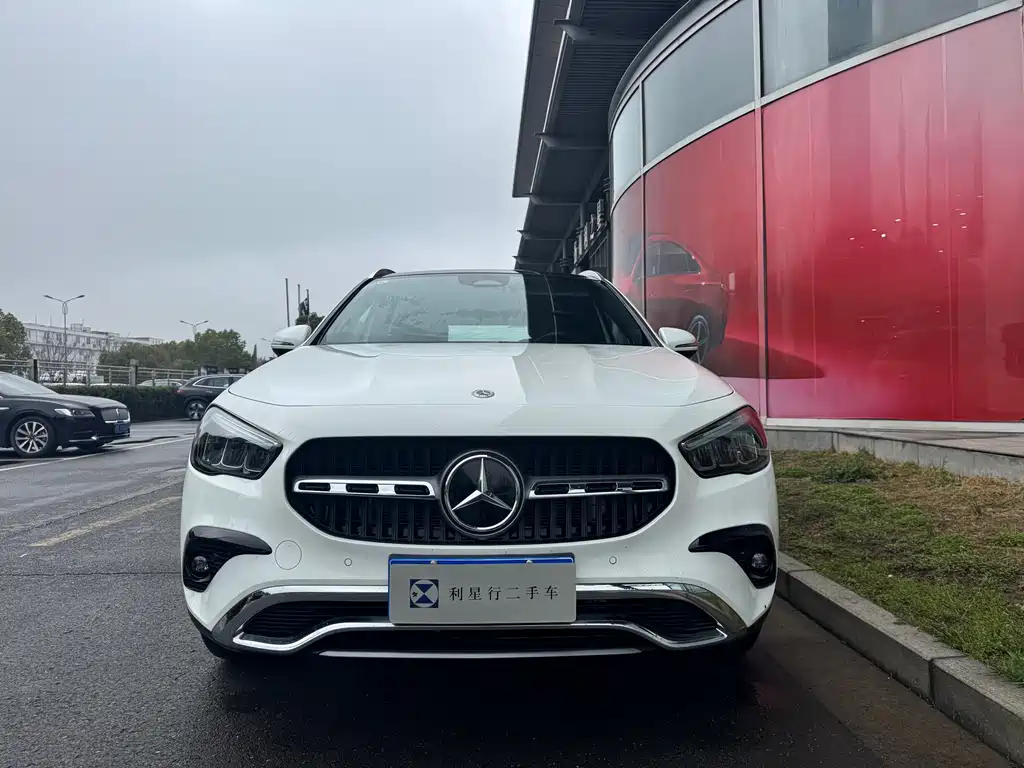 Mercedes-Benz GLA 2024 — фото 8