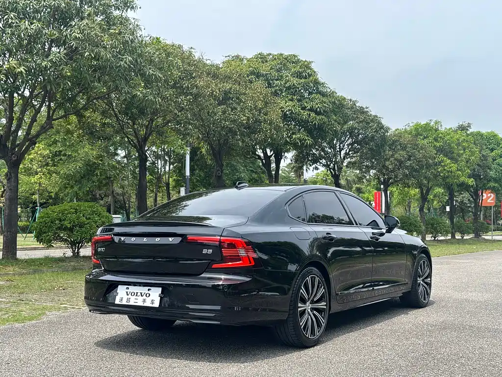 Volvo S90 2024 — фото 15
