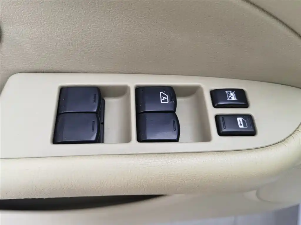 Nissan Sylphy 2015 — фото 9