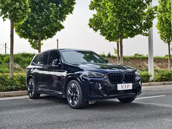 BMW iX3 2024