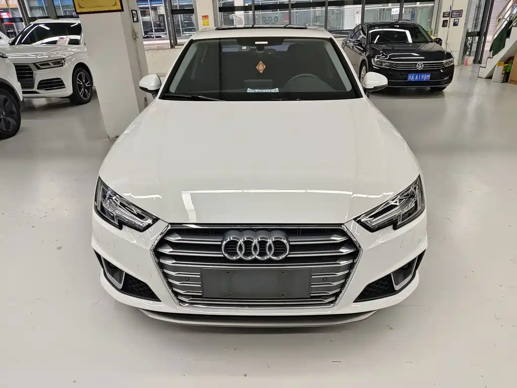 Audi A4L 2019 — фото 2