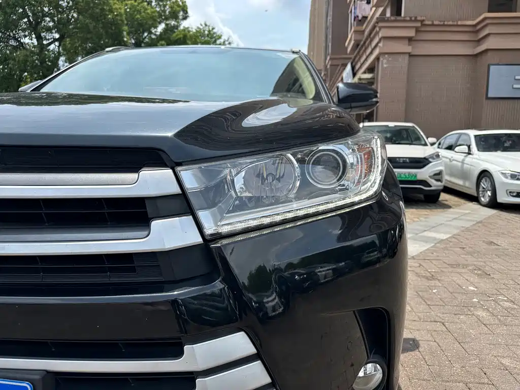 Toyota Highlander 2021 — фото 12