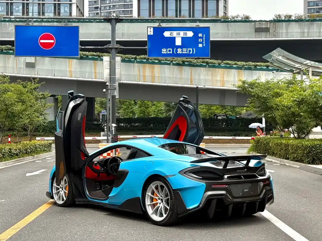 McLaren 600LT 2020 — фото 9