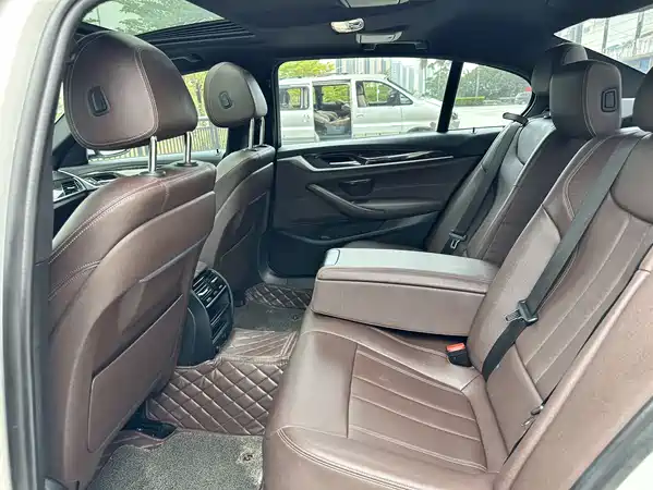 BMW 5 Series 2019