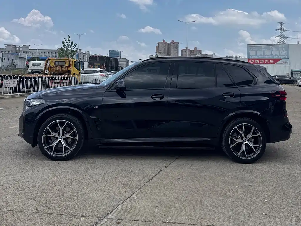 BMW X5 2025 — фото 3