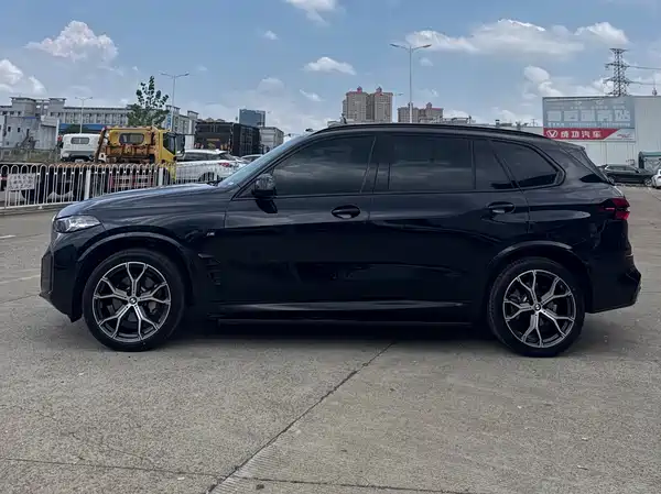 BMW X5 2025