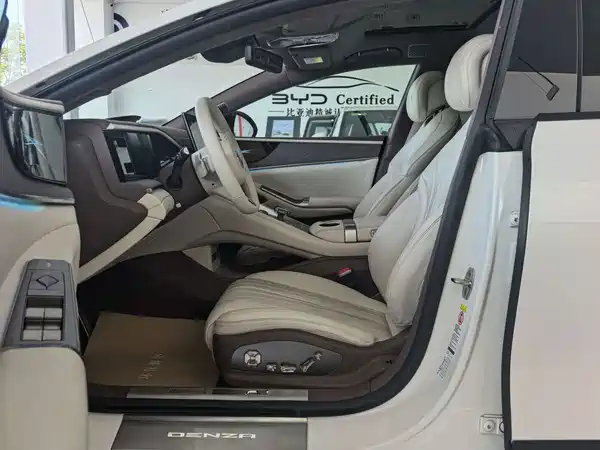 Denza Z9GT 2024