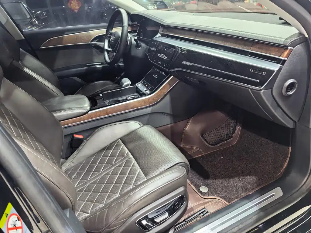 Audi A8 2021