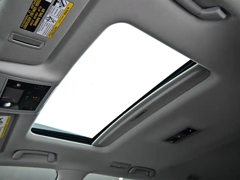 Lexus LX 2022 — фото 35