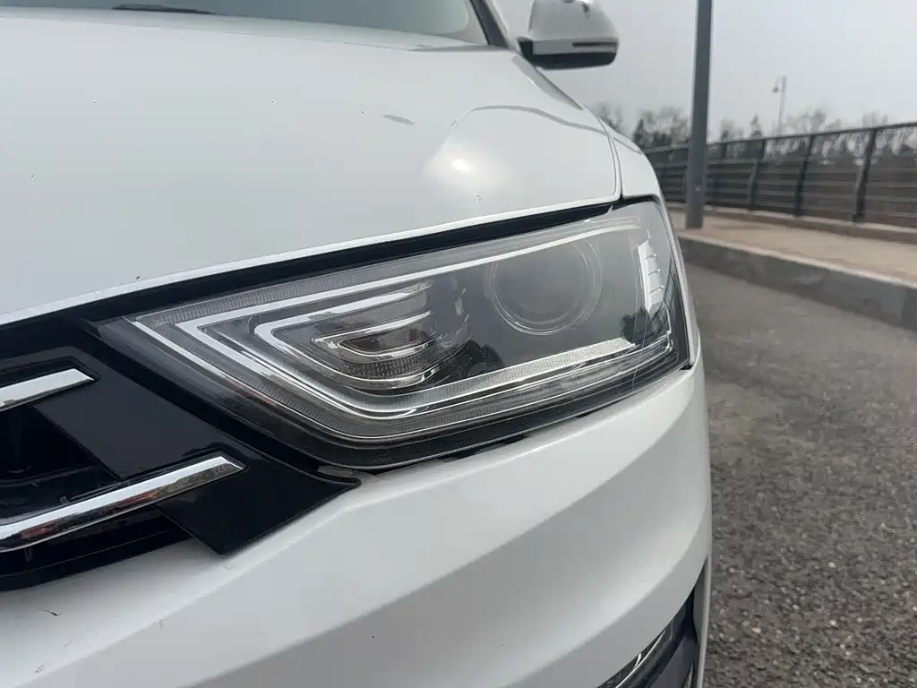 Zotye SR7 2016 — фото 25