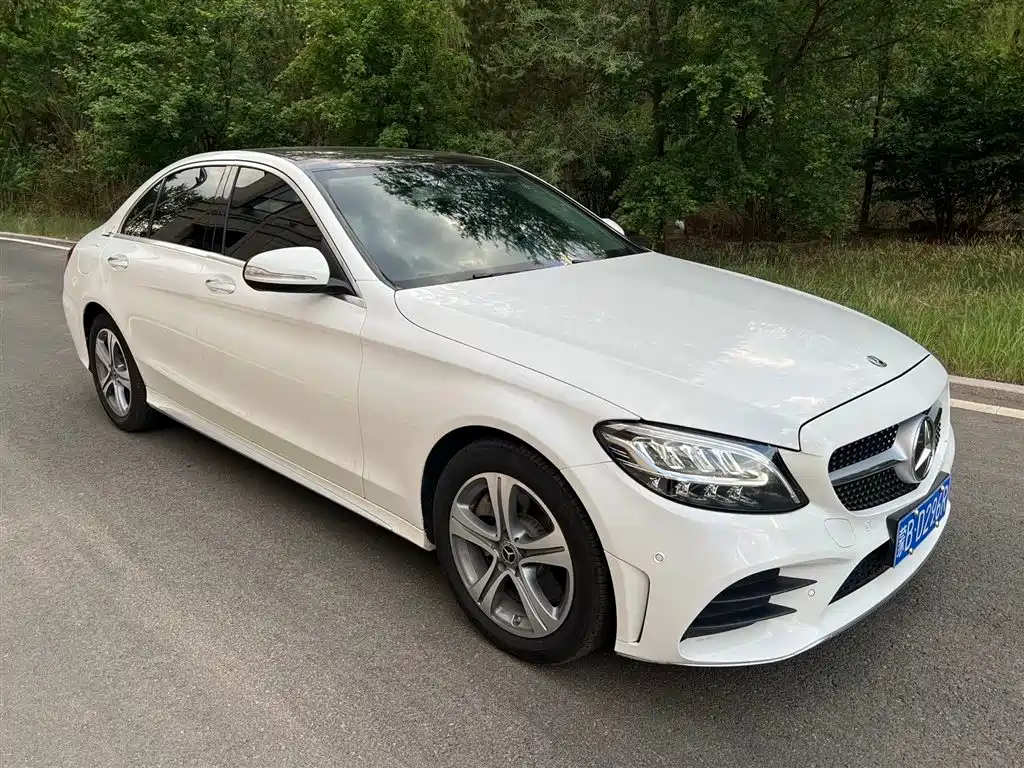 Mercedes-Benz C-Class 2020