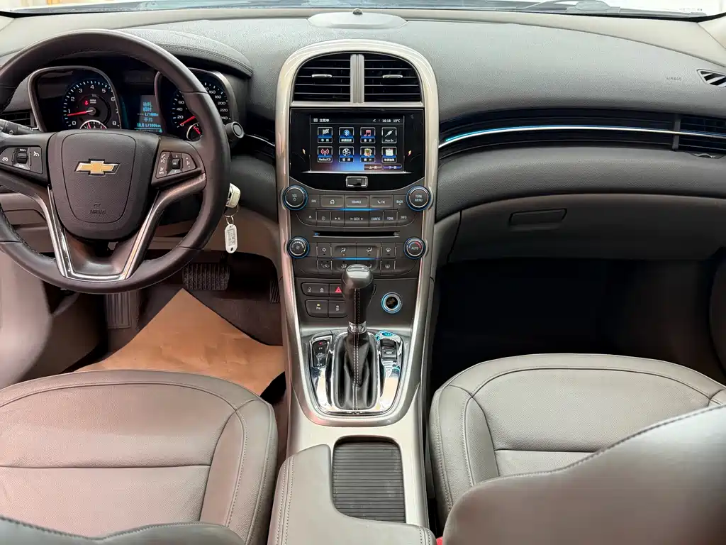 Chevrolet Malibu 2015 — фото 16